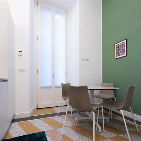 Lägenhet Casa Adelaide Milano